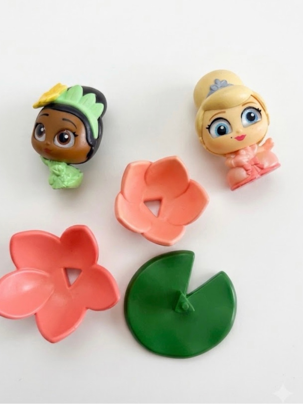 Disney Doorables Mini Figures In Full Bloom Princess & The Frog Charlotte Tiana